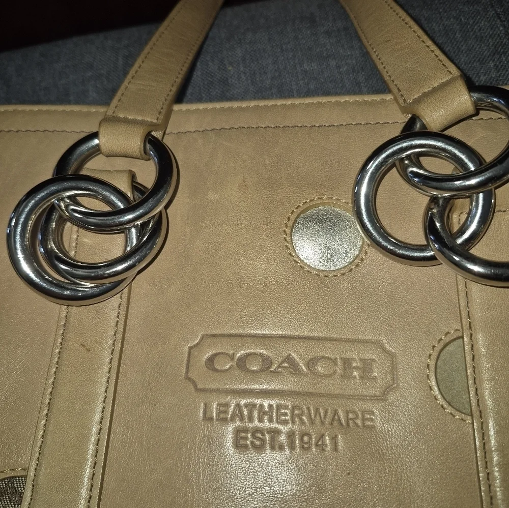 Rare Limited Coach Vintage  Polka Dot Bucket Bag. Beige w Silver Hardware. 09763